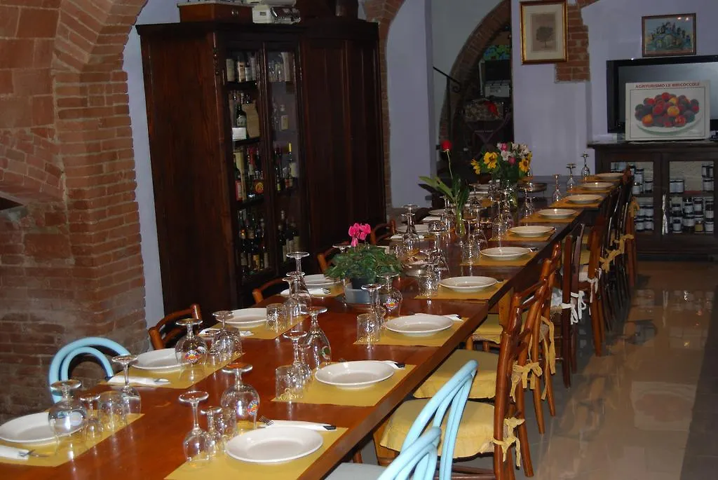 Farm stay Agriturismo Le Biricoccole Villa Vada Italy